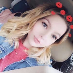 Meet your Posher, Lauren